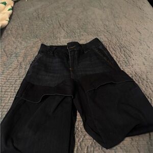 Stylish dark cropped jeans